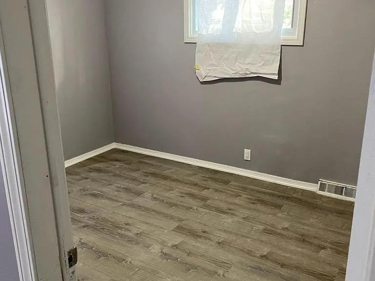 714 Cameron Ave — Photo 5