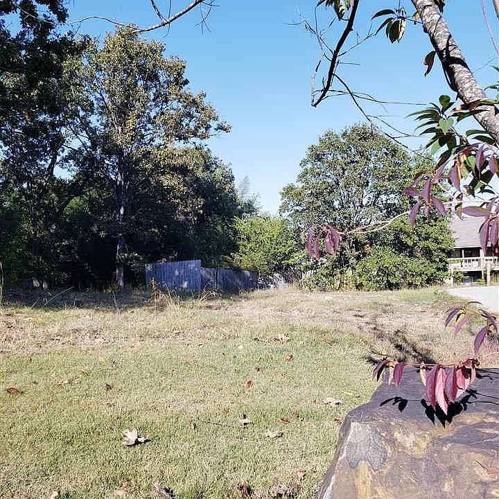 1st image of 12 Idlewood Pl