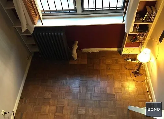 Rented by Bond New York | media 22