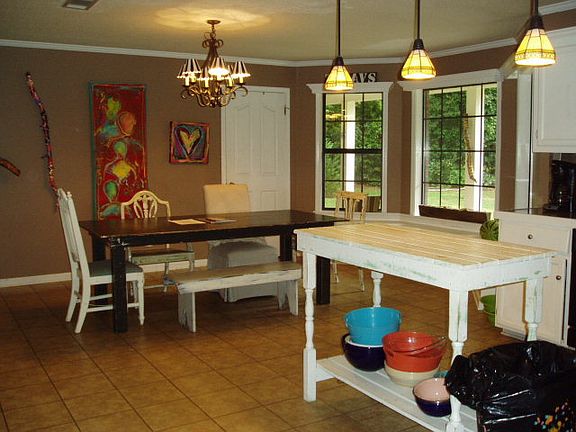 5th image of 3715 Lyles Dr