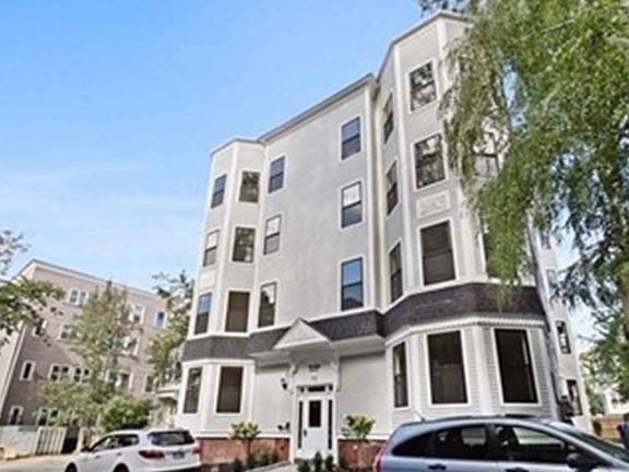 3rd image of 12 Arnold Cir #8