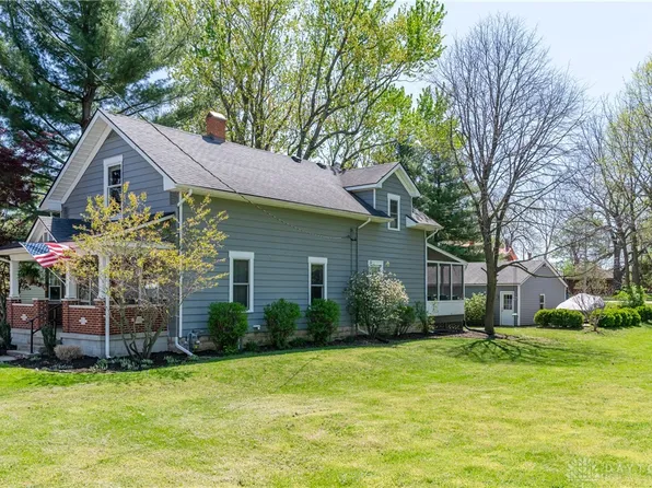 2387 Maple Dr, Alpha, OH 45301