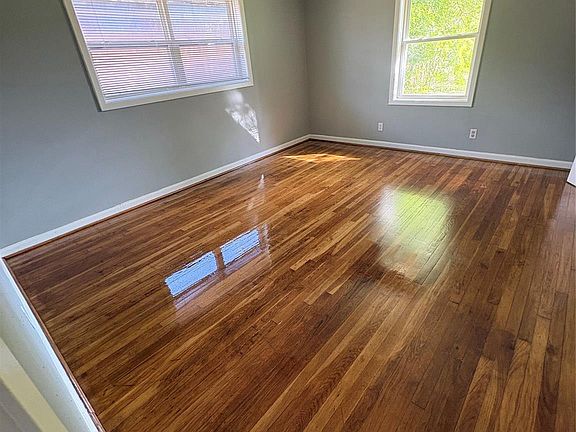 2nd image of 5223 Sanford Rd