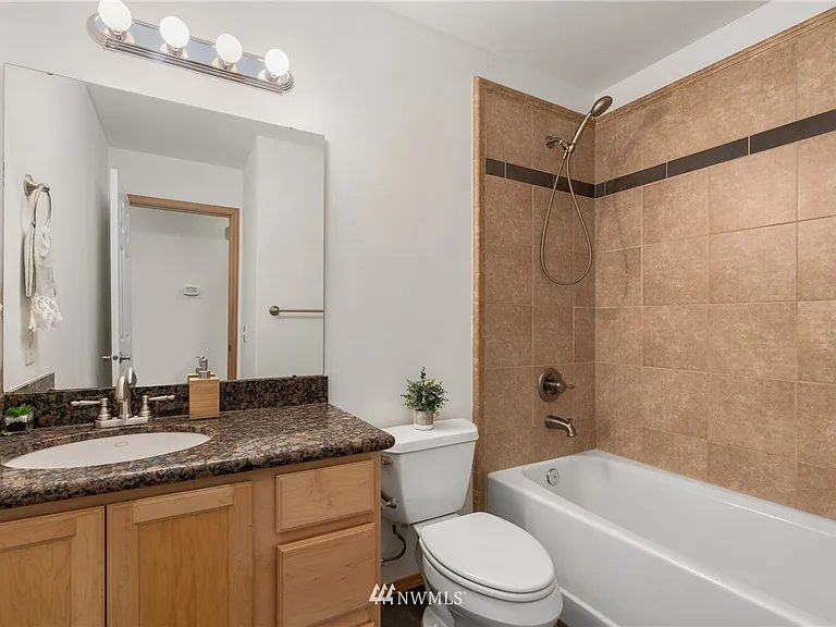5070 23rd Ave SW — Photo 13