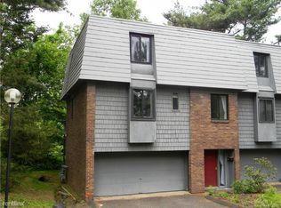 175 Trolley Crossing Ln, Middletown, CT 06457