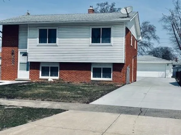 14022 Stoeflet St, Gibraltar, MI 48173