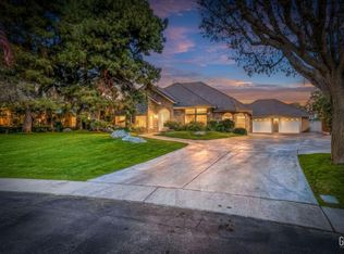 7702 Davin Park Dr, Bakersfield, CA 93308