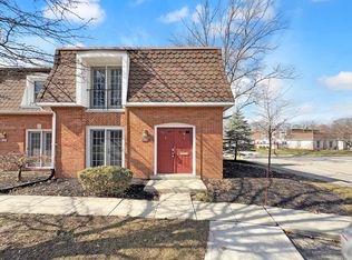 2861 Chateau Cir, Columbus, OH 43221