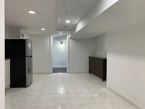 1 bed, $1,300 — Photo 3