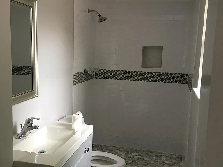 718 Westover Dr — Photo 8