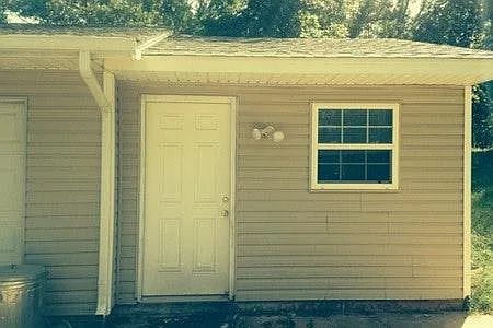 3 bed, 1364 sqft, $1,725 — Photo 2