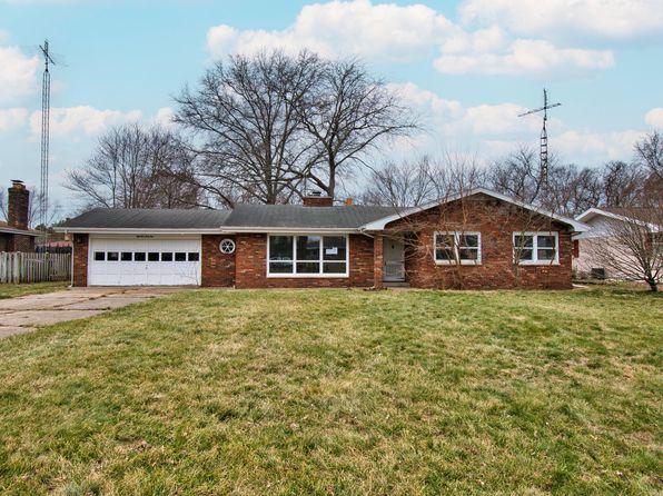 5564 E Hiawatha Ln, Stevensville, MI 49127