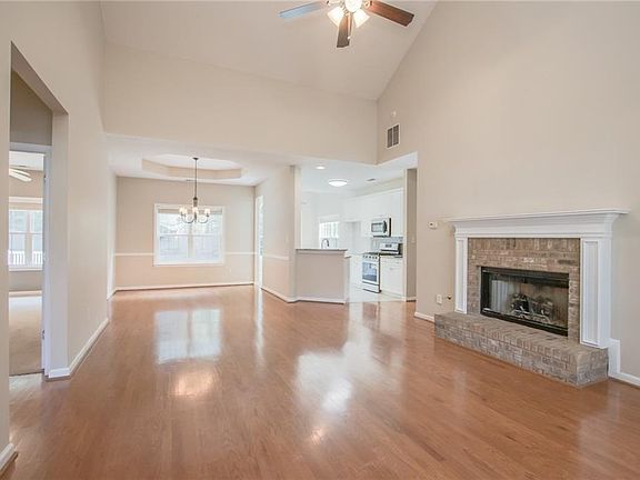 2nd image of 220 Commerce Dr