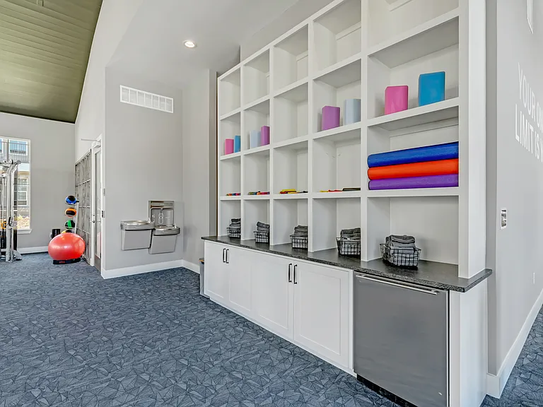 Atlas Bluewood Apartments — Photo 33