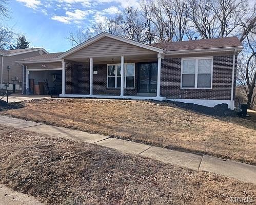 3rd image of 6742 Foxbend Ct