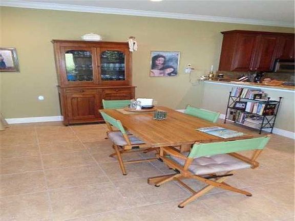 5th image of 1006 Mariner Bay Blvd