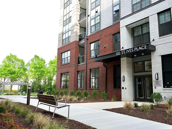 102 St Ives Pl Unit 202, Oxon Hill, MD 20745