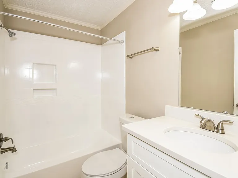 4936 Condor Pl NE — Photo 16