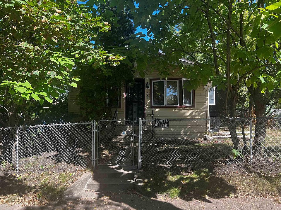2nd image of 543 Sumner St