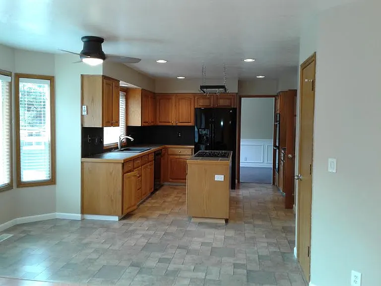 8230 SW 146th Ter — Photo 5
