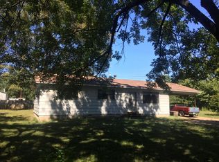 30 Teer Ln, Russellville, AR 72802