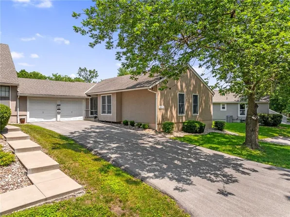 12574 W 108th Ter, Overland Park, KS 66210