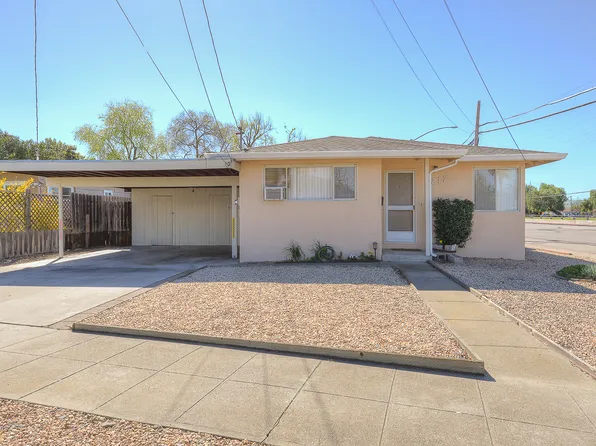 1217 Aaron St, Livermore, CA 94550