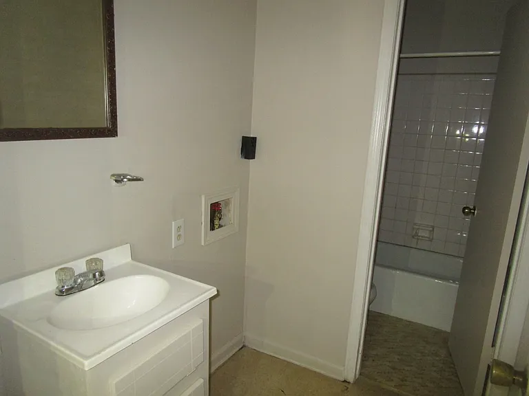 510 E 19th St SW — Photo 7