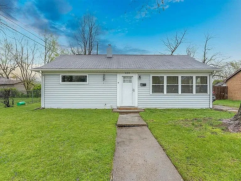 3 bed, 870 sqft, $1,400 — Photo 1