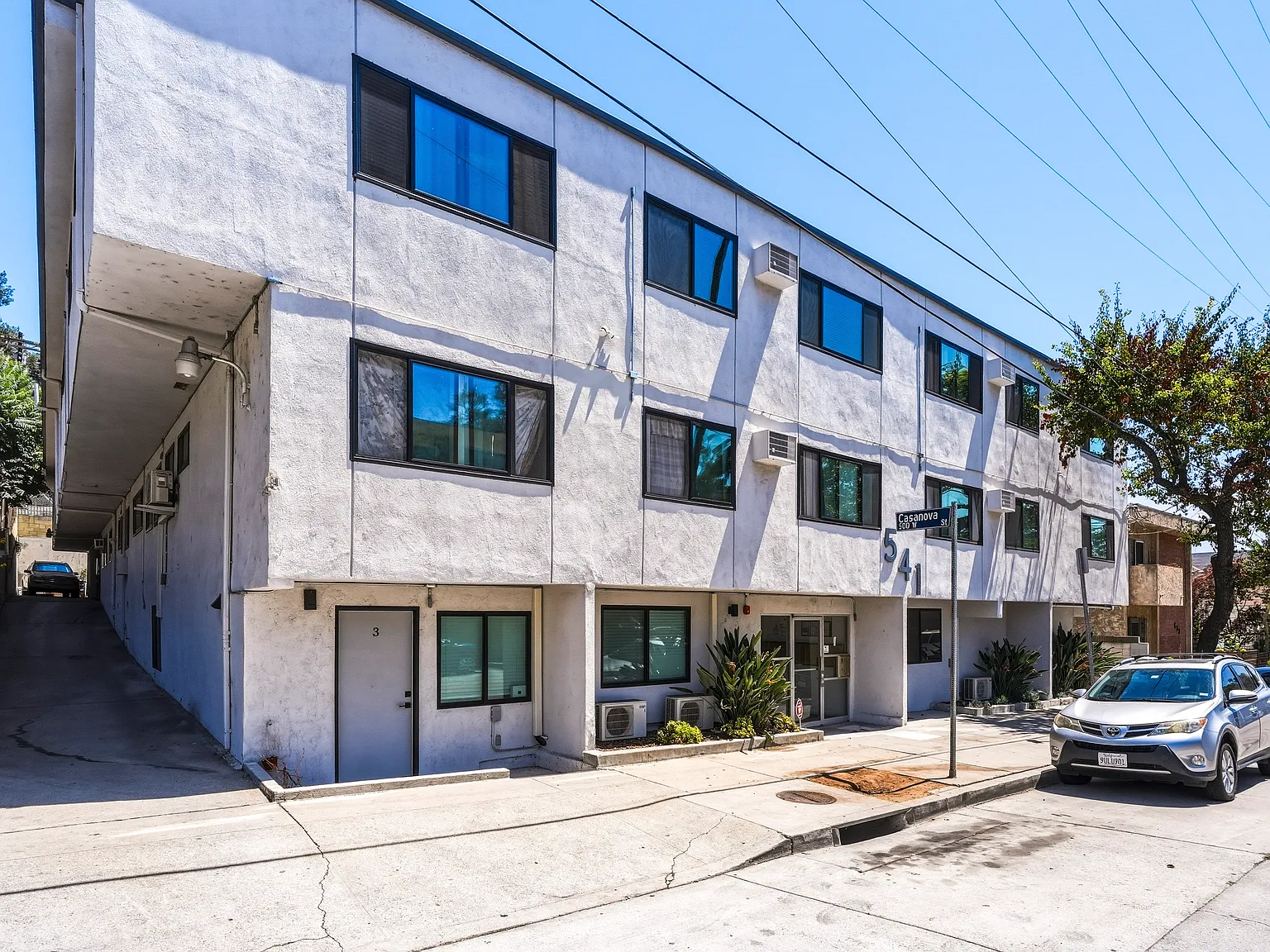 1 bed, 700 sqft, $1,850 — Photo 1