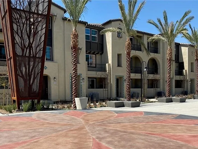 7357 Solstice Pl — Photo 2