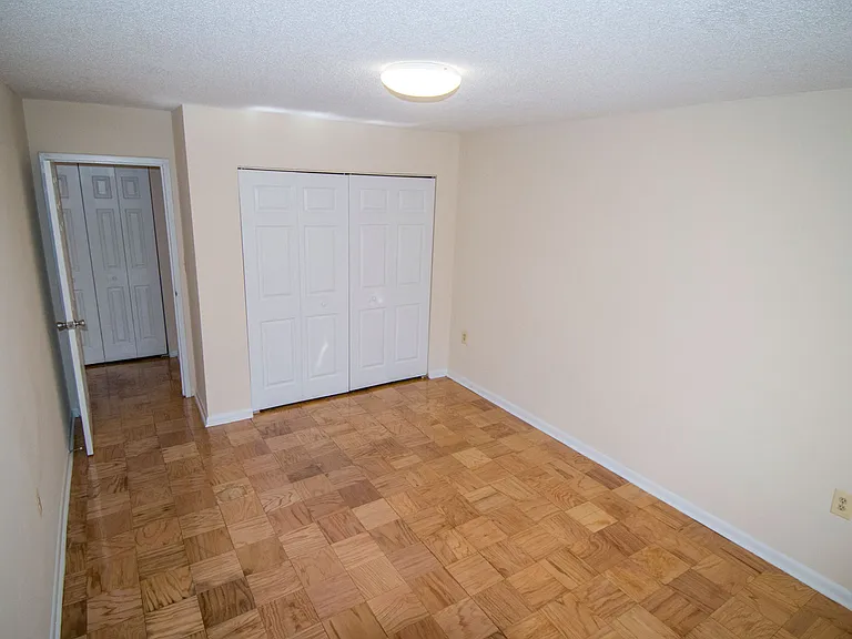 Steward Tower Apartments — Photo 63