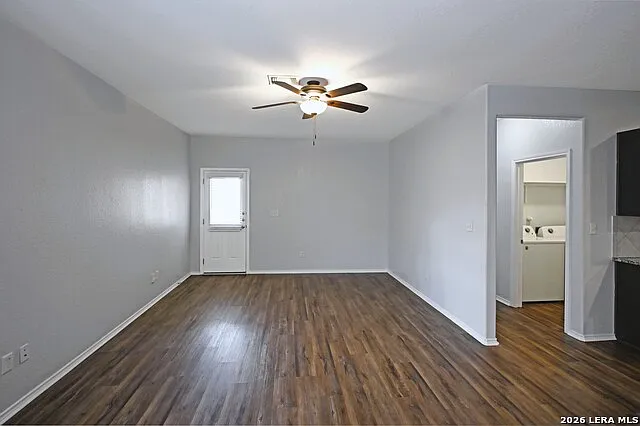 133 Buttercup Bnd — Photo 6