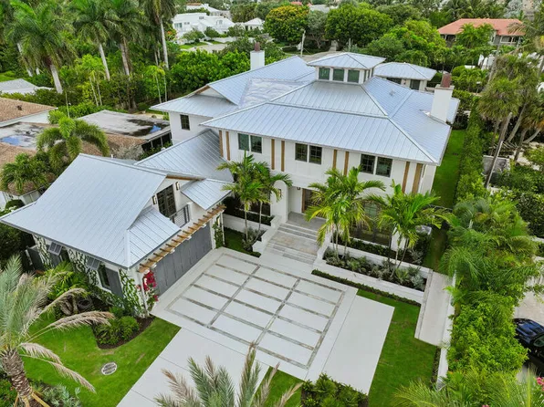 125 Worth Ct S, West Palm Beach, FL 33405