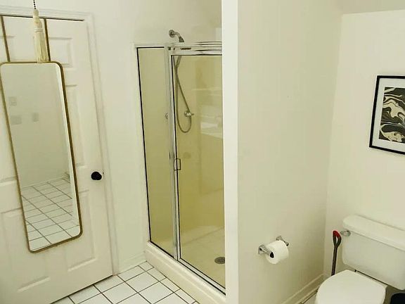 5th image of 2401 Fairfield Ave