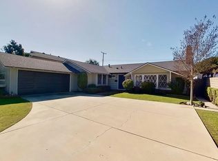 11971 Weatherby Rd, Los Alamitos, CA 90720