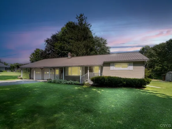 9242 Sixty Rd, Phoenix, NY 13135