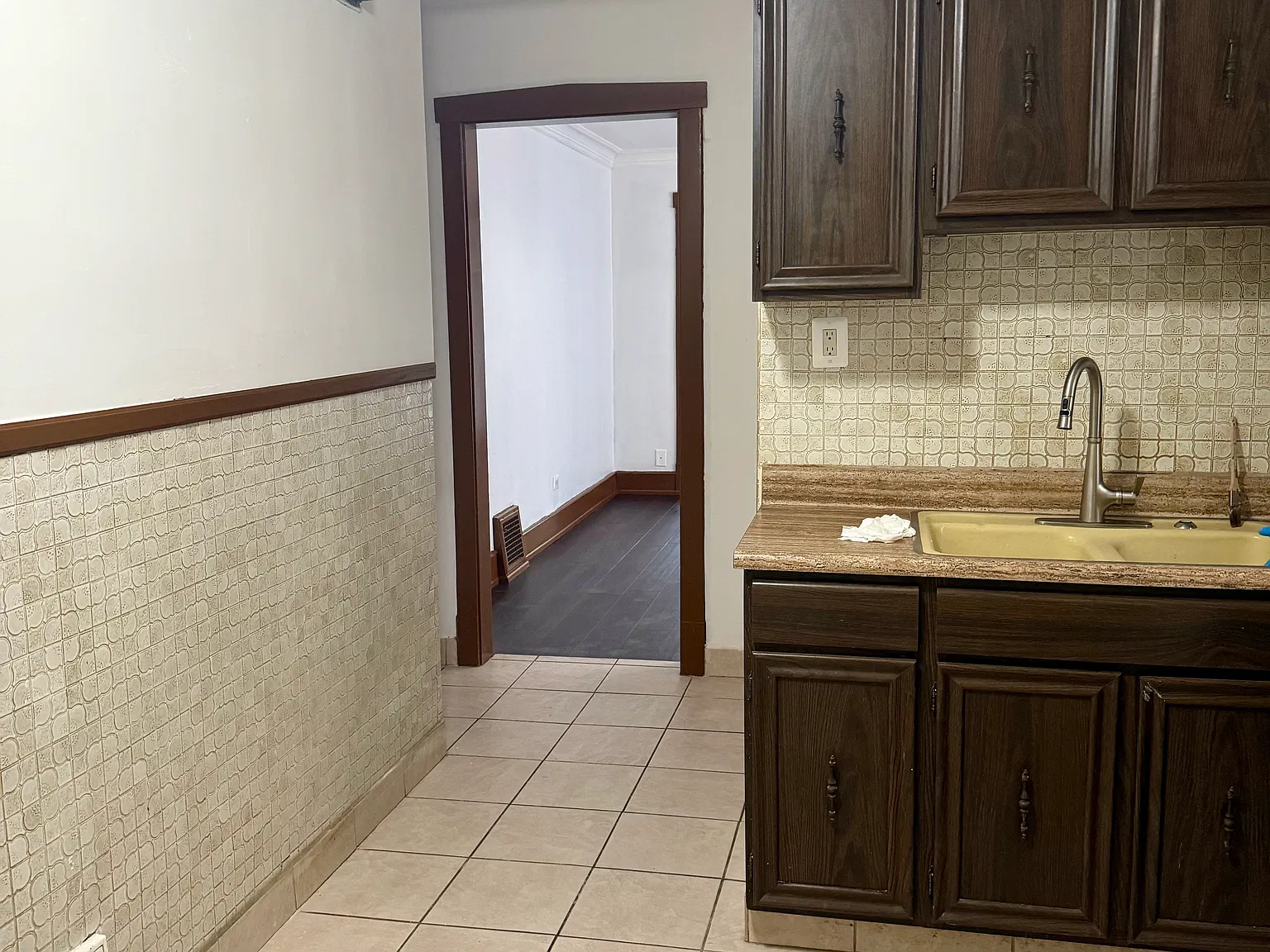 2 bed, 850 sqft, $1,800 — Photo 4
