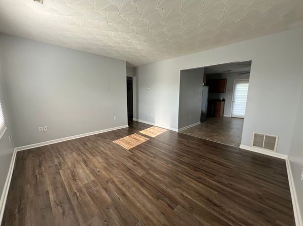 182 S Poplar St #3