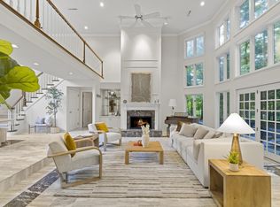 8039 Crossgate Ct S, Dublin, OH 43017