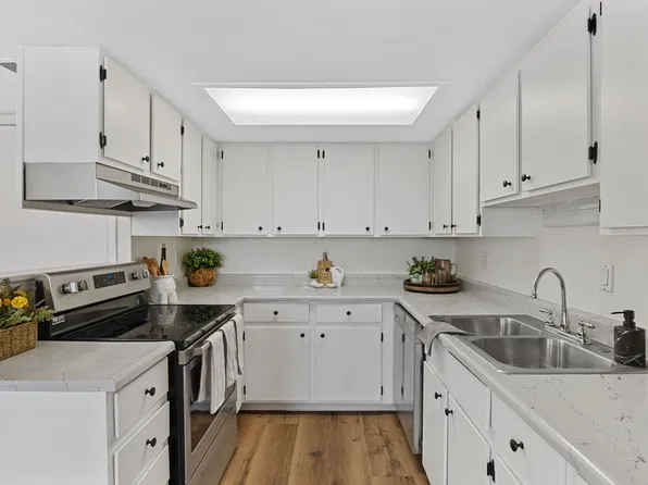 17094 E Tennessee Dr, Aurora, CO