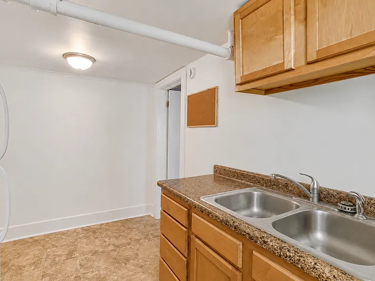 1712 Grand Ave — Photo 29