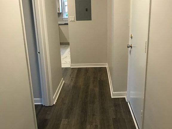 4th image of 341 Whitby Ave #1192391