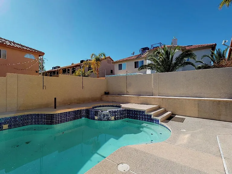 8805 Claystone Ct — Photo 27