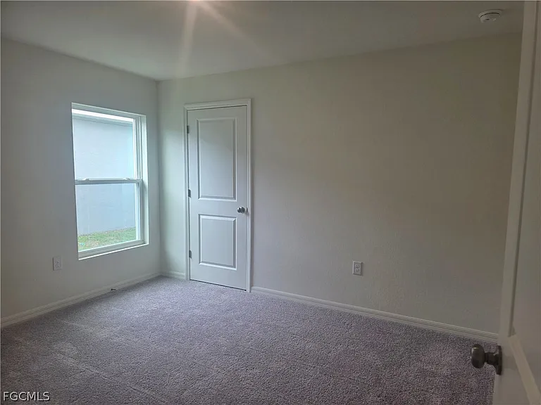 878 Friendship Cir — Photo 8