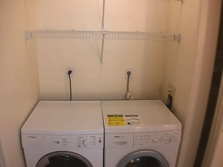 801 S King St #1011 — Photo 12