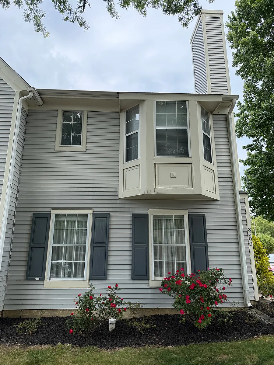 Front - 8600 Venoy Ct