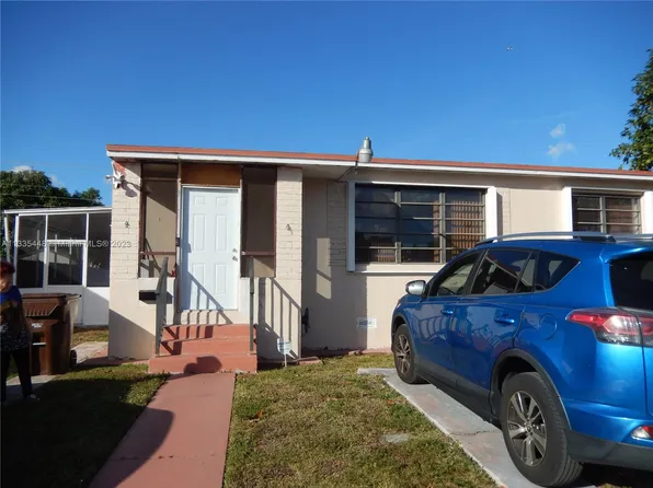 41 W 64th St, Hialeah, FL 33012