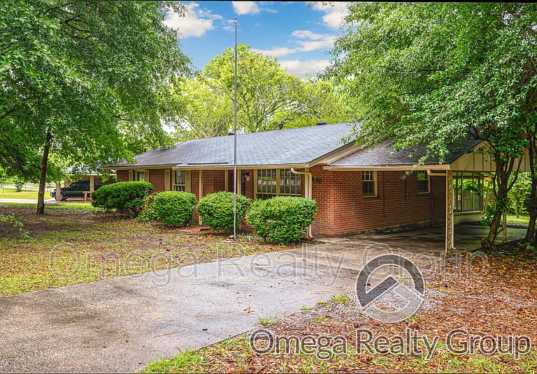 106 Murfee Dr — Photo 1