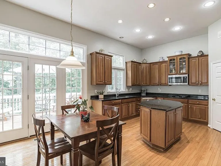 7011 Stone Inlet Dr — Photo 15